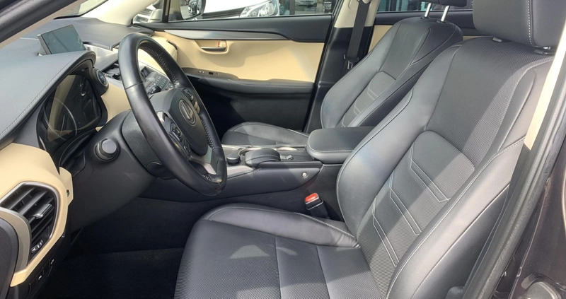 Lexus NX cena 114900 przebieg: 125514, rok produkcji 2015 z Sztum małe 277